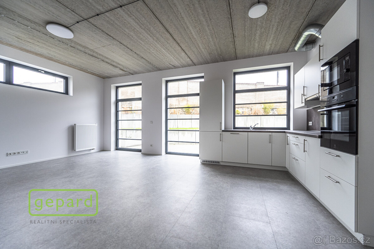 Exklusivní byt v industriálním stylu 2+kk, 62,4m2, zahrada 8