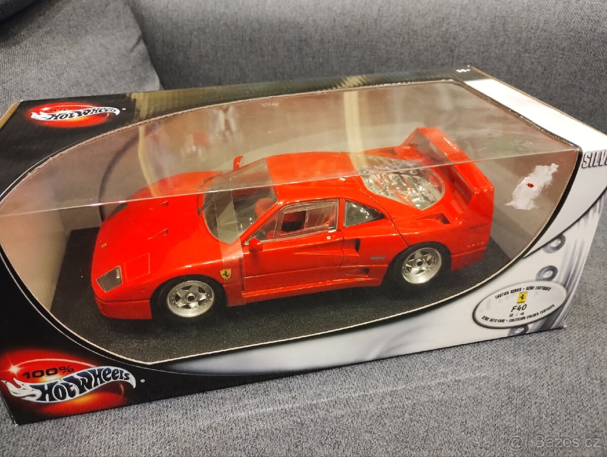 Ferrari F40 1/18