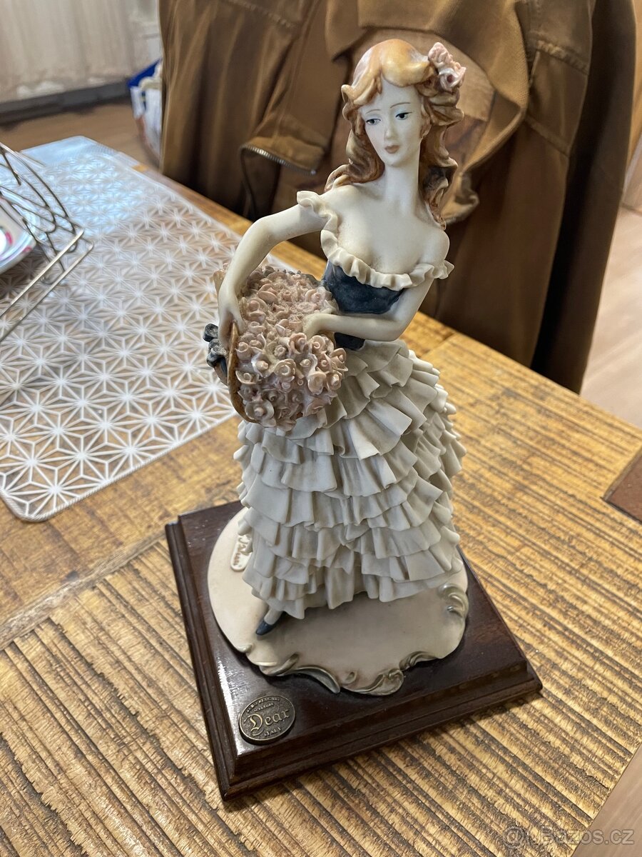 Viktoriánská dáma s květinami