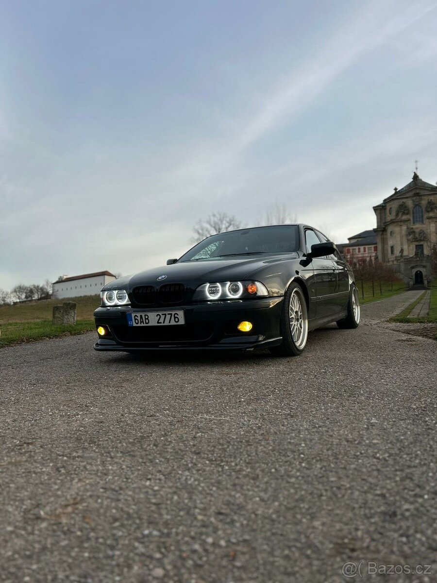 Bmw e39 528i tovární packet