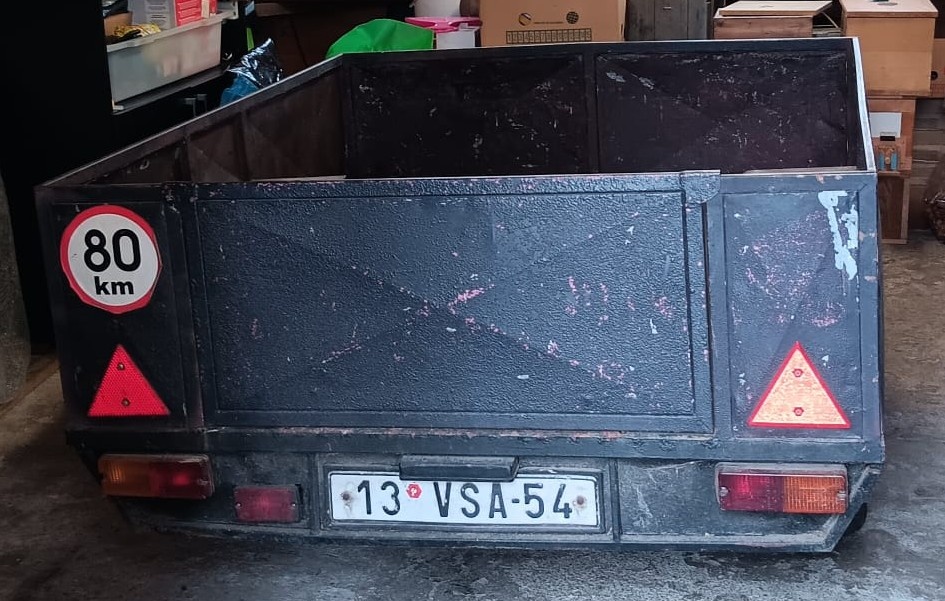 PŘÍVĚSNÝ VOZÍK ZA AUTO