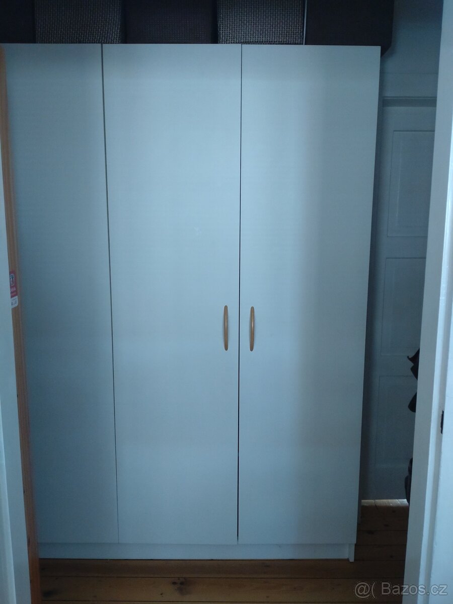 skříně do chodby