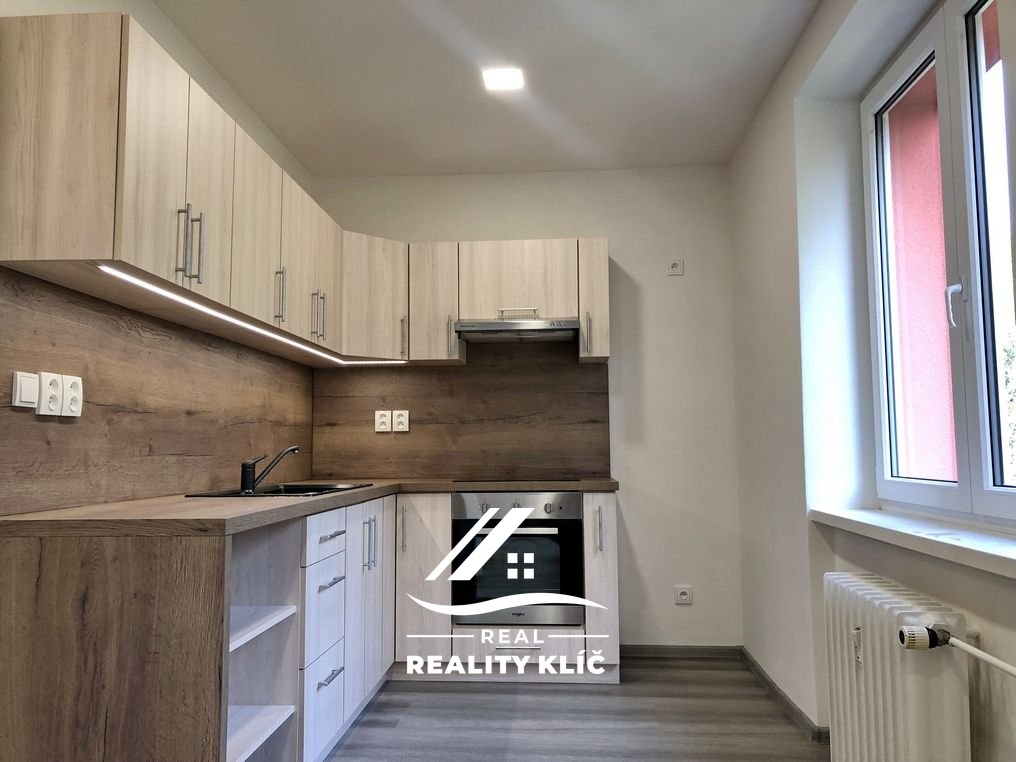 Pronájem bytu 1+1, 35m2, ul. Krasnoarmejců, Ostrava - Záb