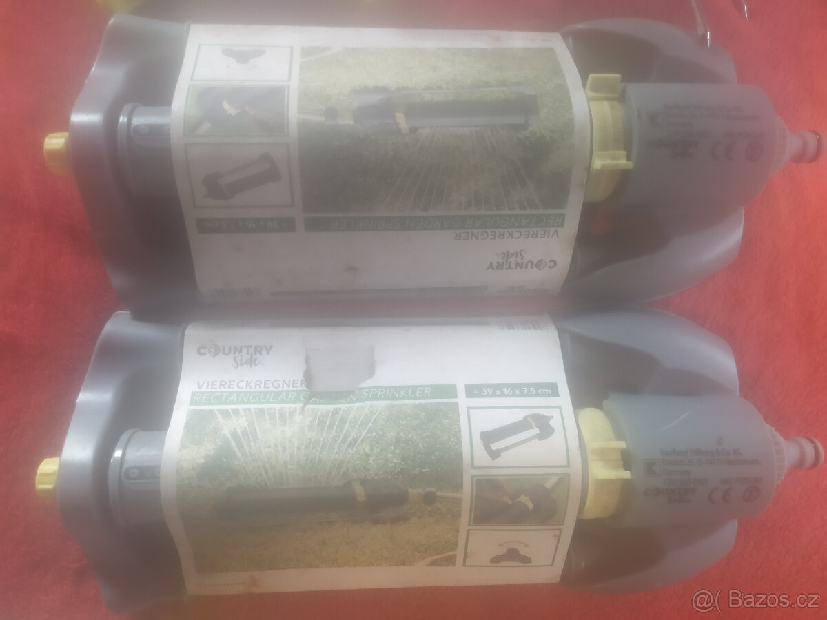 potřeby na zahradu kopačka nahlinu 2-kusy zavlažovač-2 kusy