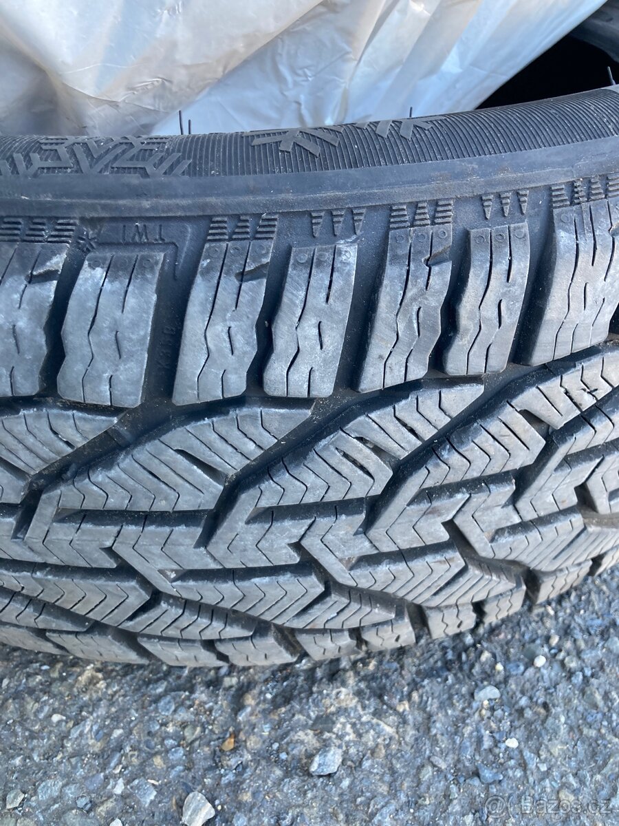 Zimní pneumatiky Sebring 215/55 R18