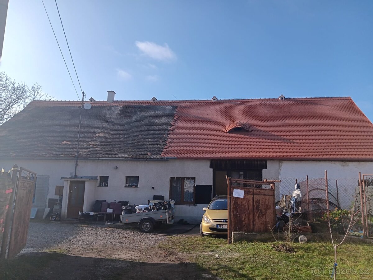 Pronajmu barák 4+1 v Hradešicích
