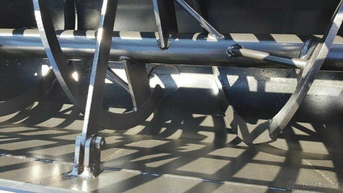 Míchačka na beton 400 l Míchačka s lopatou Míchačka s lopato
