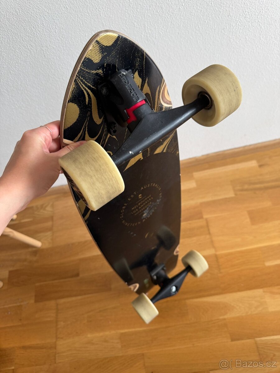Surfskate Globe Chromantic onshore/lay day 33" / 84 cm