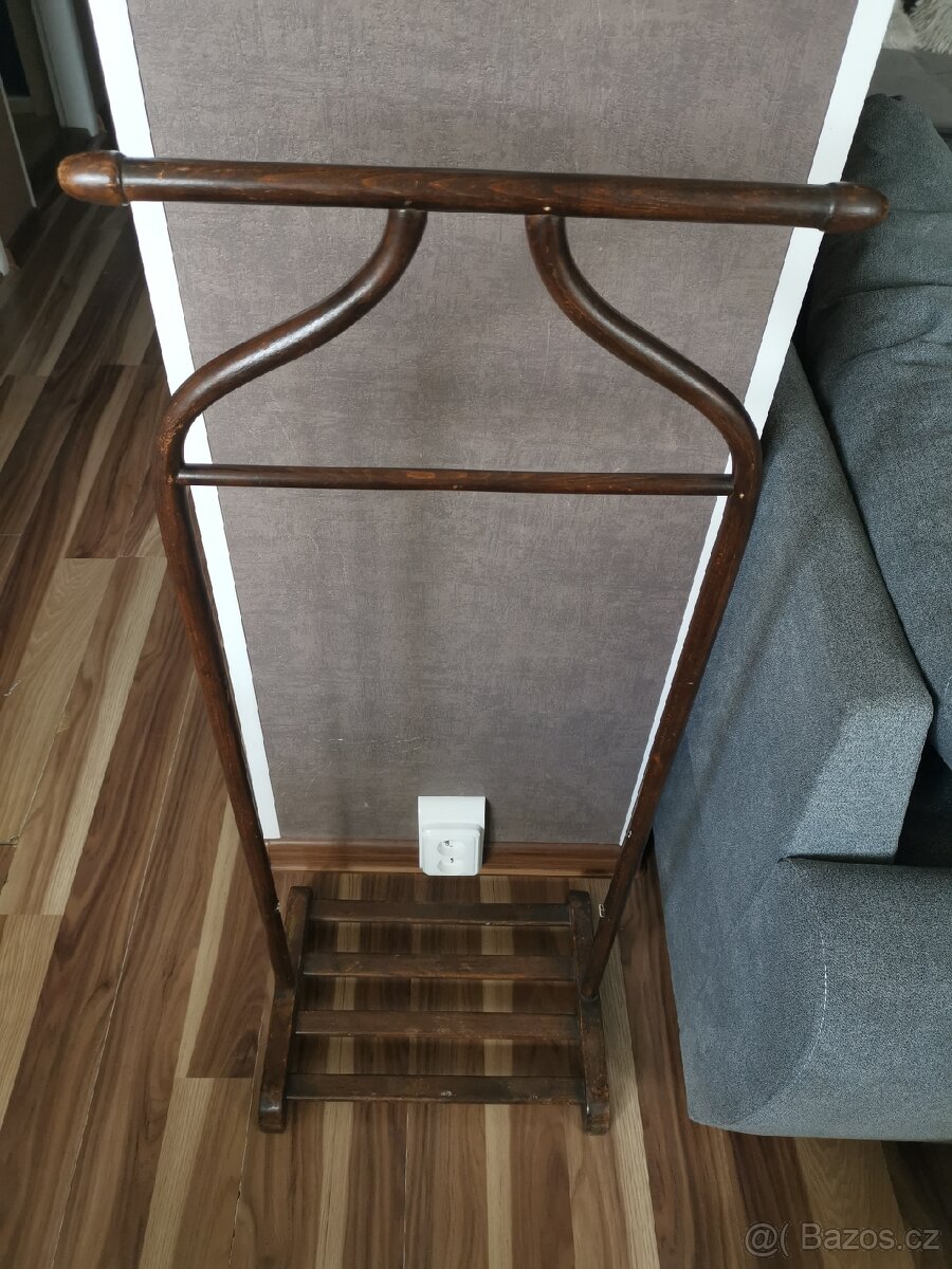 Němý sluha Thonet