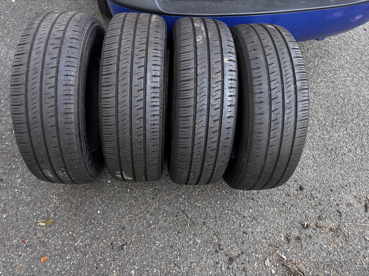 Pneu 205/65/16 C