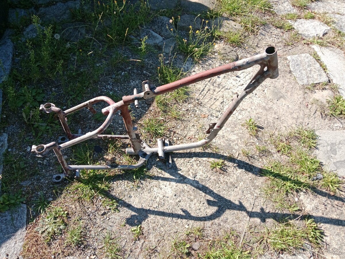 Rám ČZ 150c