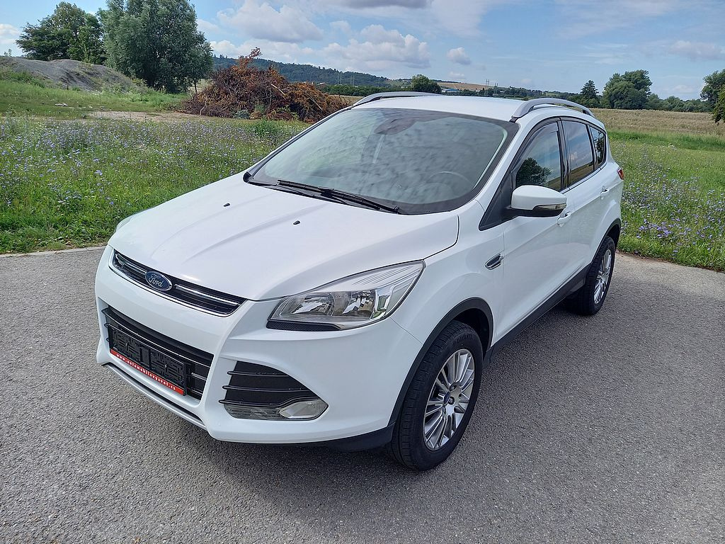 Ford Kuga 2.0Tdci 4x4+klima+alu.+TITANIUM+Navi+SERVIS