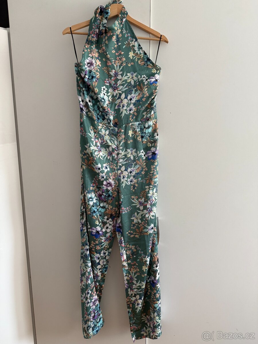Barevný overal značky VILA velikost 38