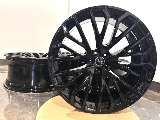 original alu kola r23 Audi Q8 SQ8 4M 4M8601025BN