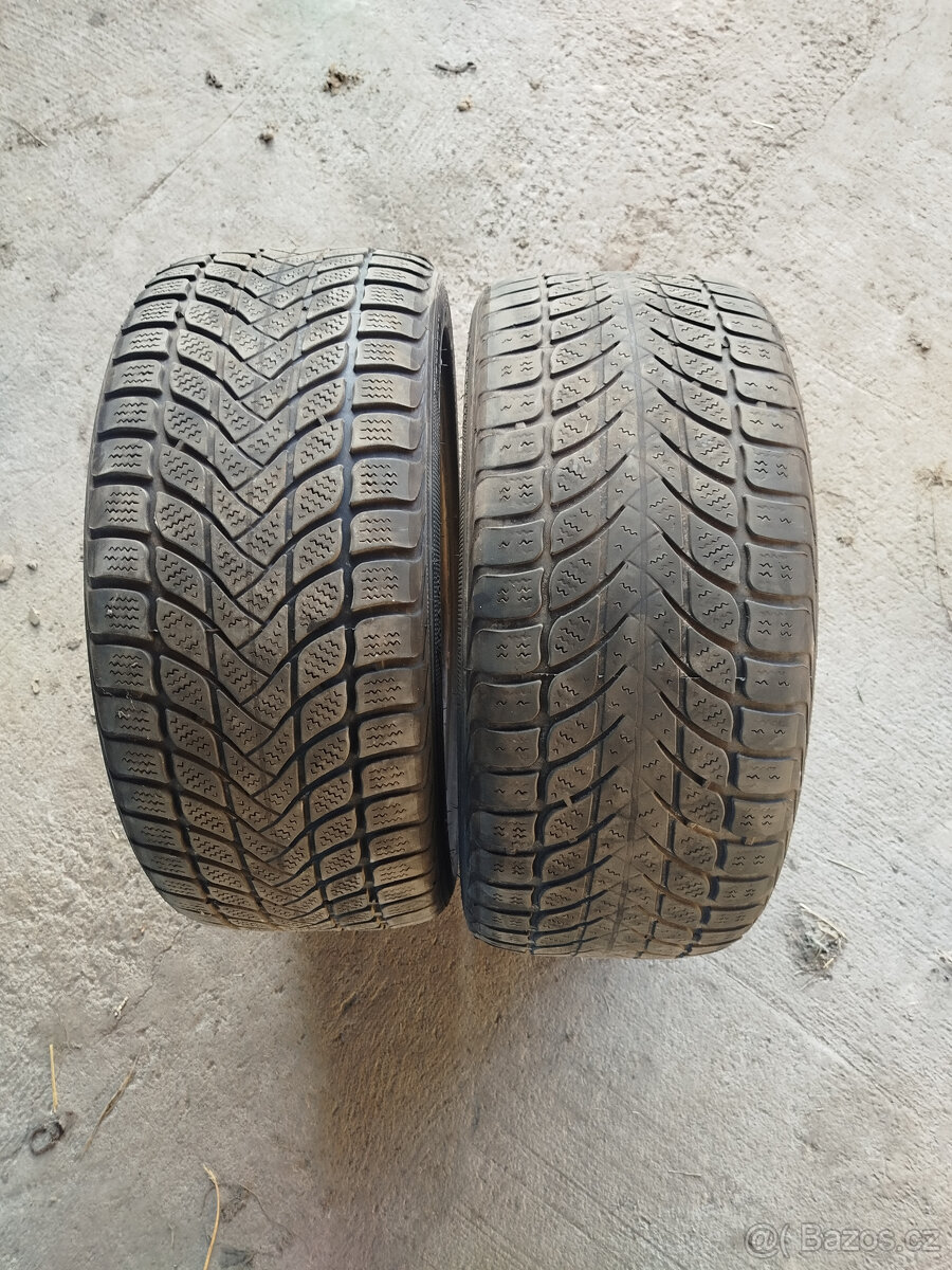 Pneu 225/45r17 (na dojetí)