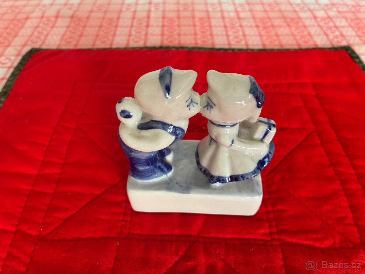 Porcelánová soška