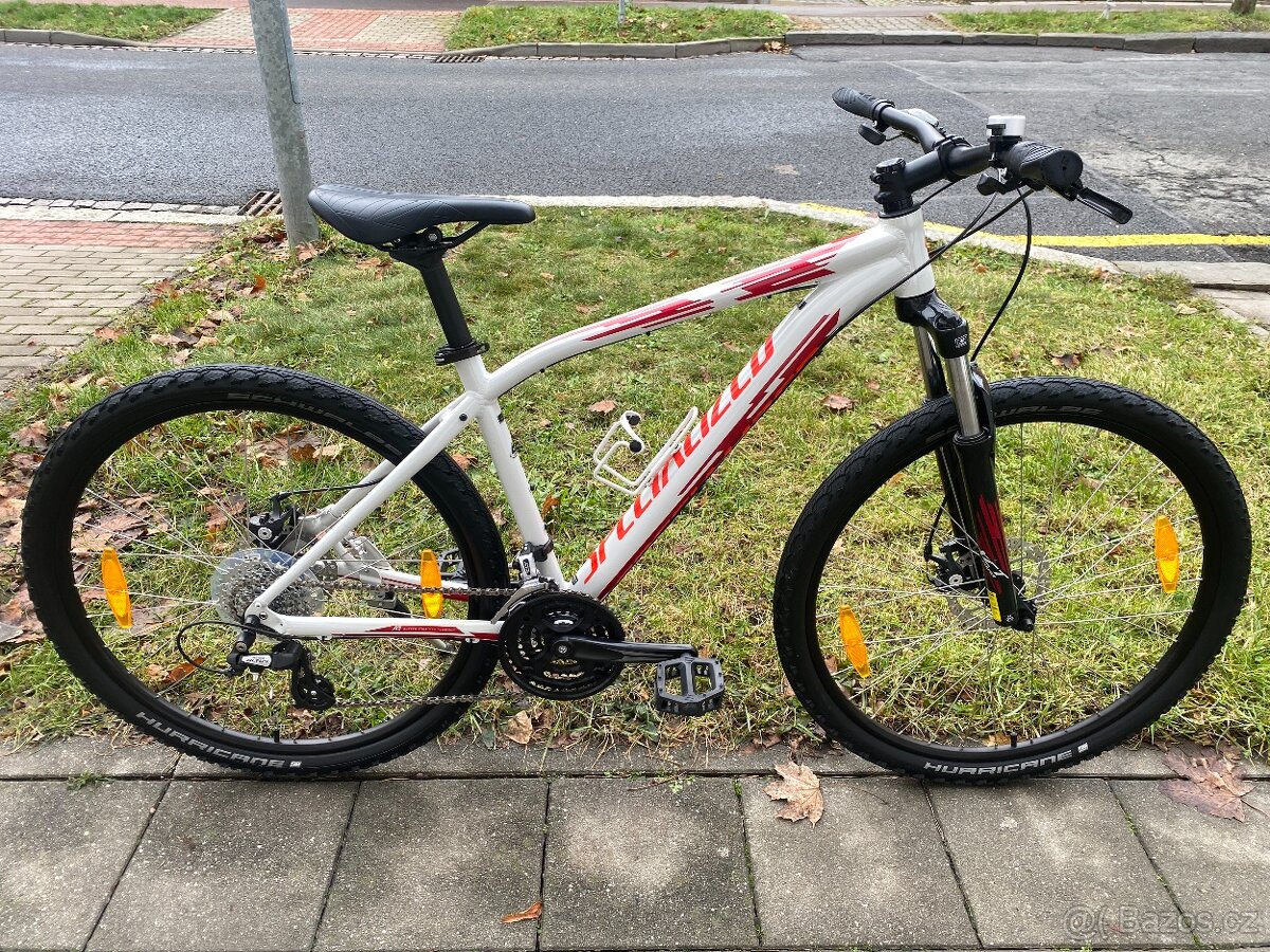 27.5" horské kolo Specialized Pitch rám M 17.5"