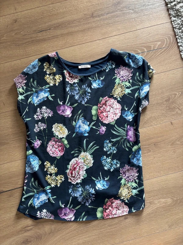 Dámské tričko/ halenka s kytkami, vel. S, Orsay