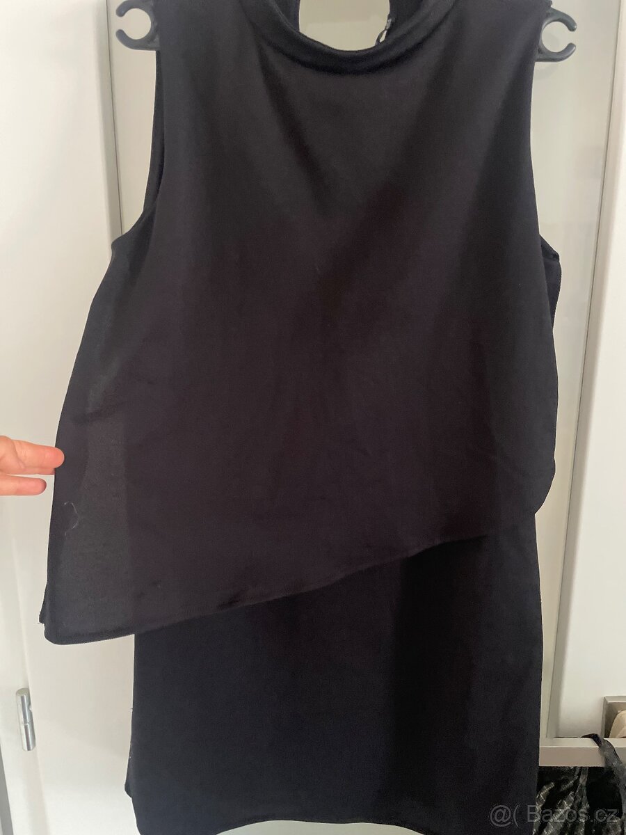 Společenské šaty Zara