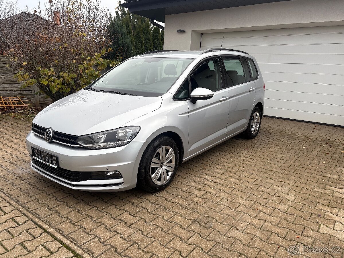 VW TOURAN 2.0TDI R.2023 134000KM 2x kola TOP STAV