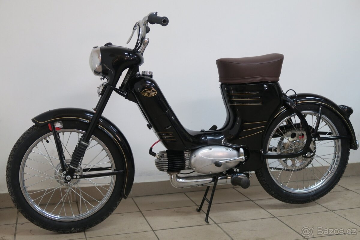 JAWA 550