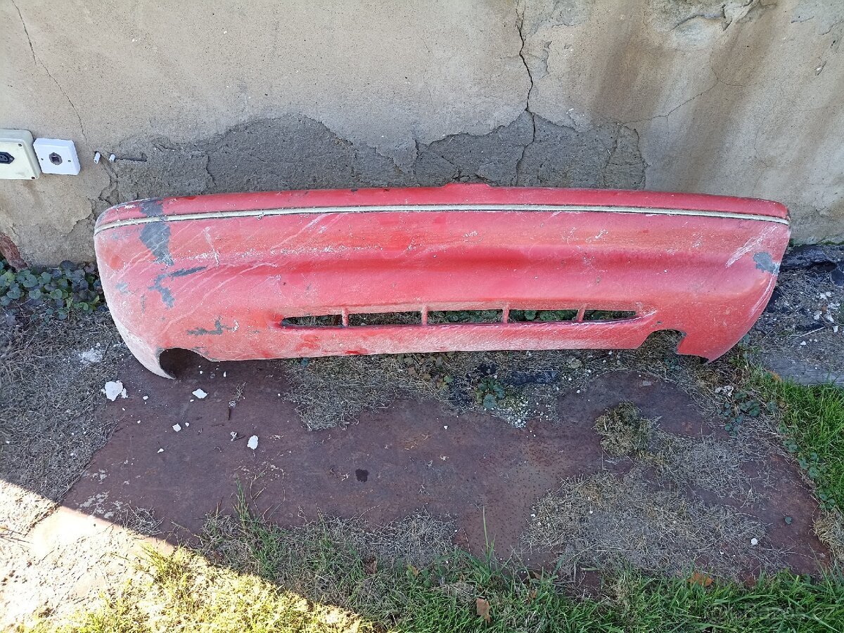 Ford Escort nárazník