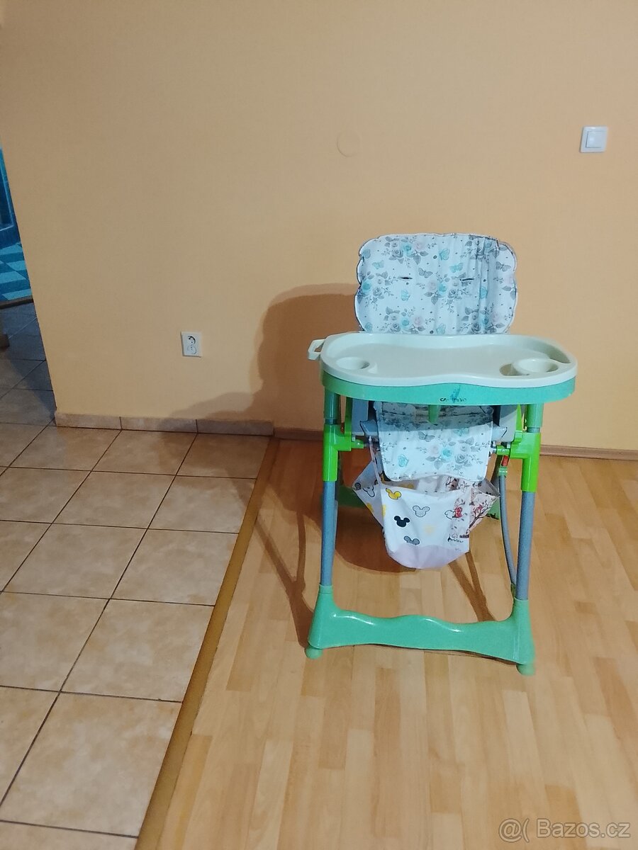 Prodám dětskou jídelní židličku.