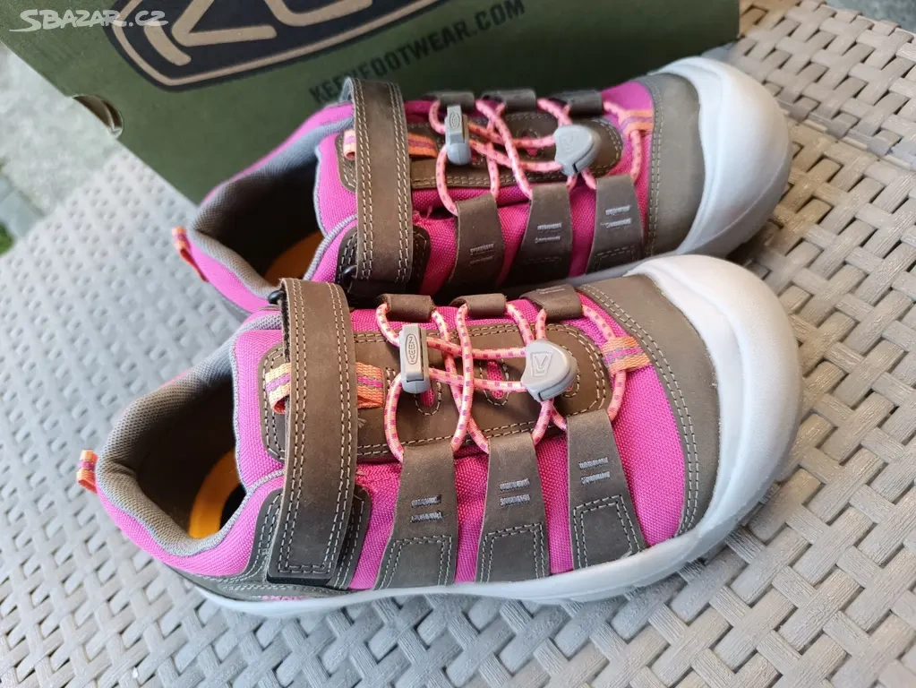 Nové dívčí boty Keen vel.35 a 36