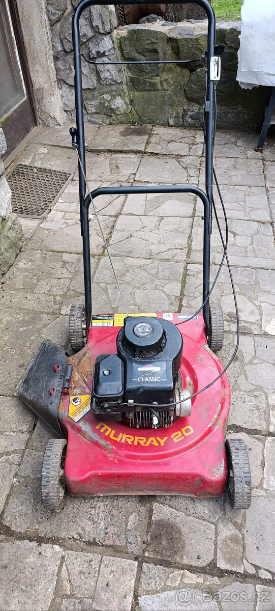 Benzínová sekačka Murray USA