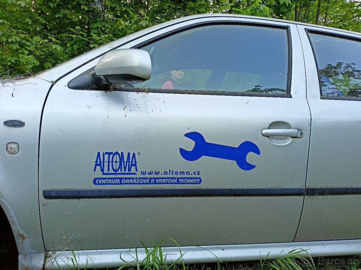 dveře škoda octavia 1 hatchback