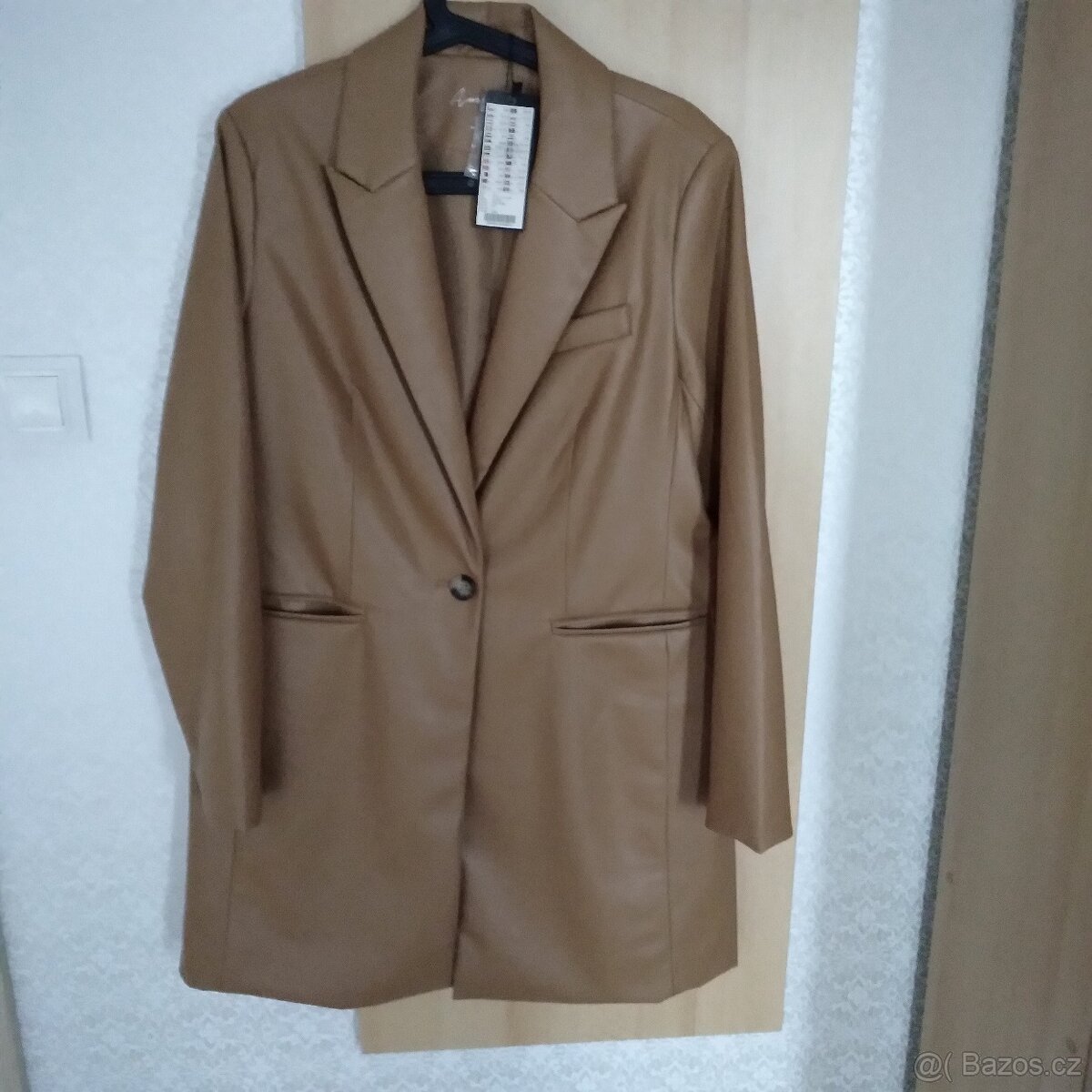 Kožený kabát vel-42,značka-Amísu,Nový 6 x foto, Nový