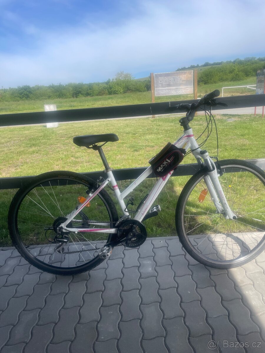 Damske trekove kolo 4 ever 28"