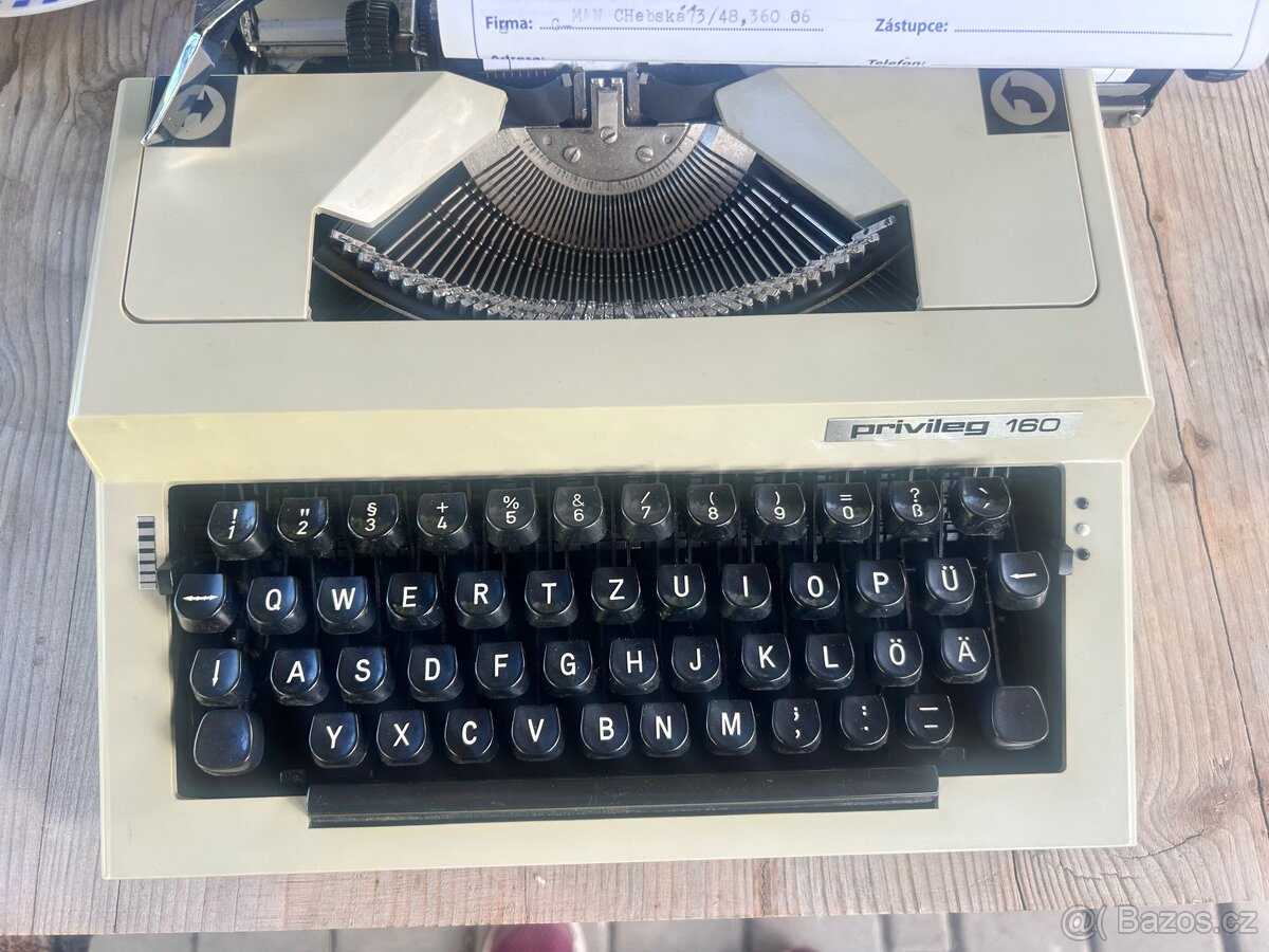 Psací stroj Privileg 160