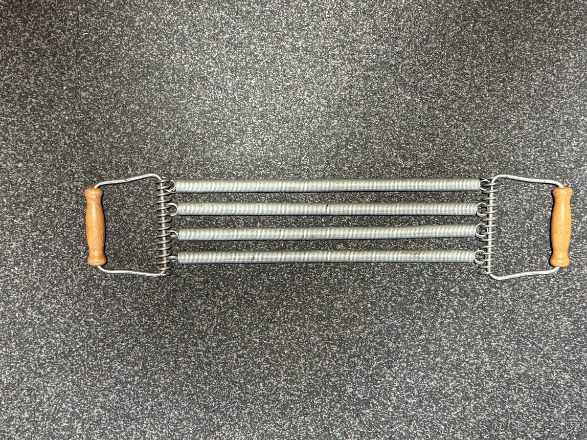 Pružinový posilovač, expandér