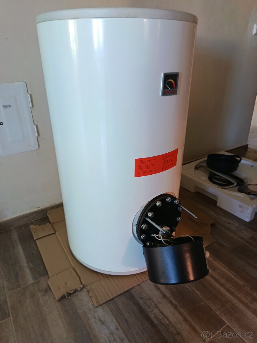 Elektrický ohřívač vody