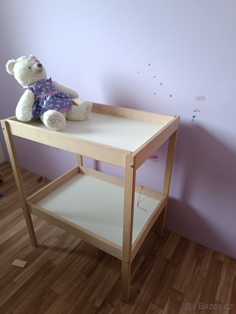 Přebalovací pult ikea