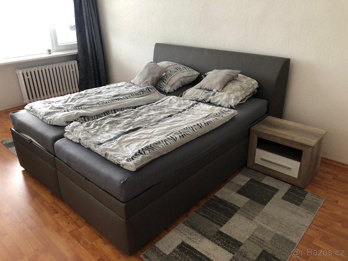 Manželská postel