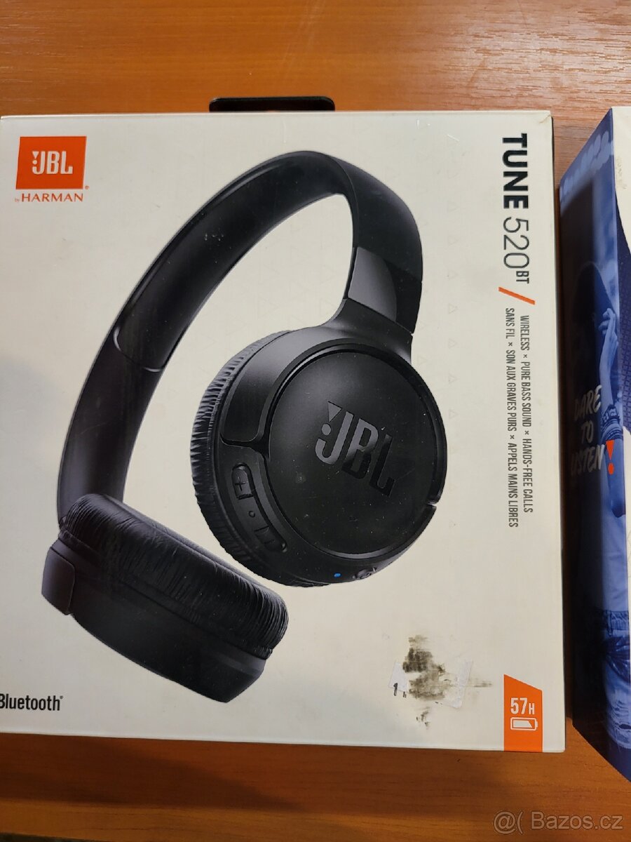 Sluchátka JBL