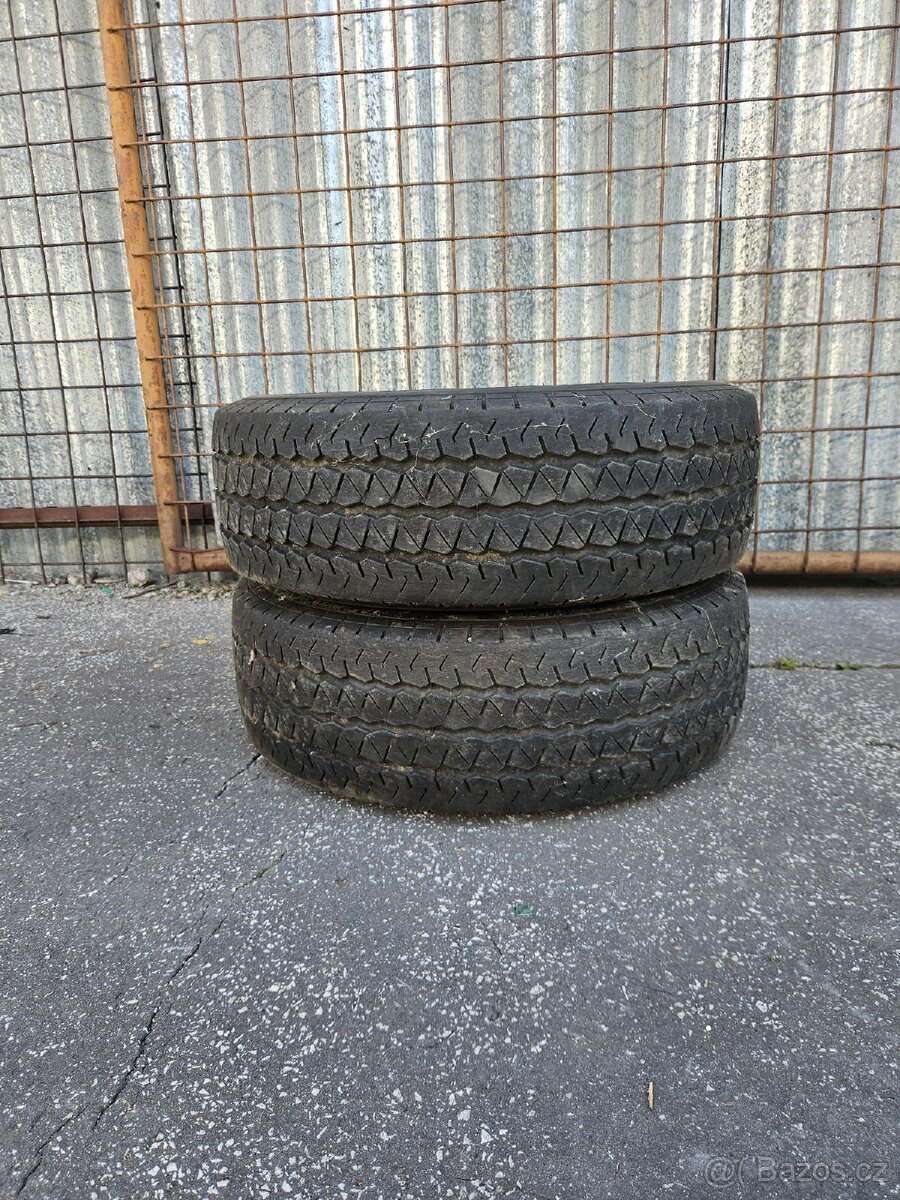 225/70 R15C YOKOHAMA 2ks