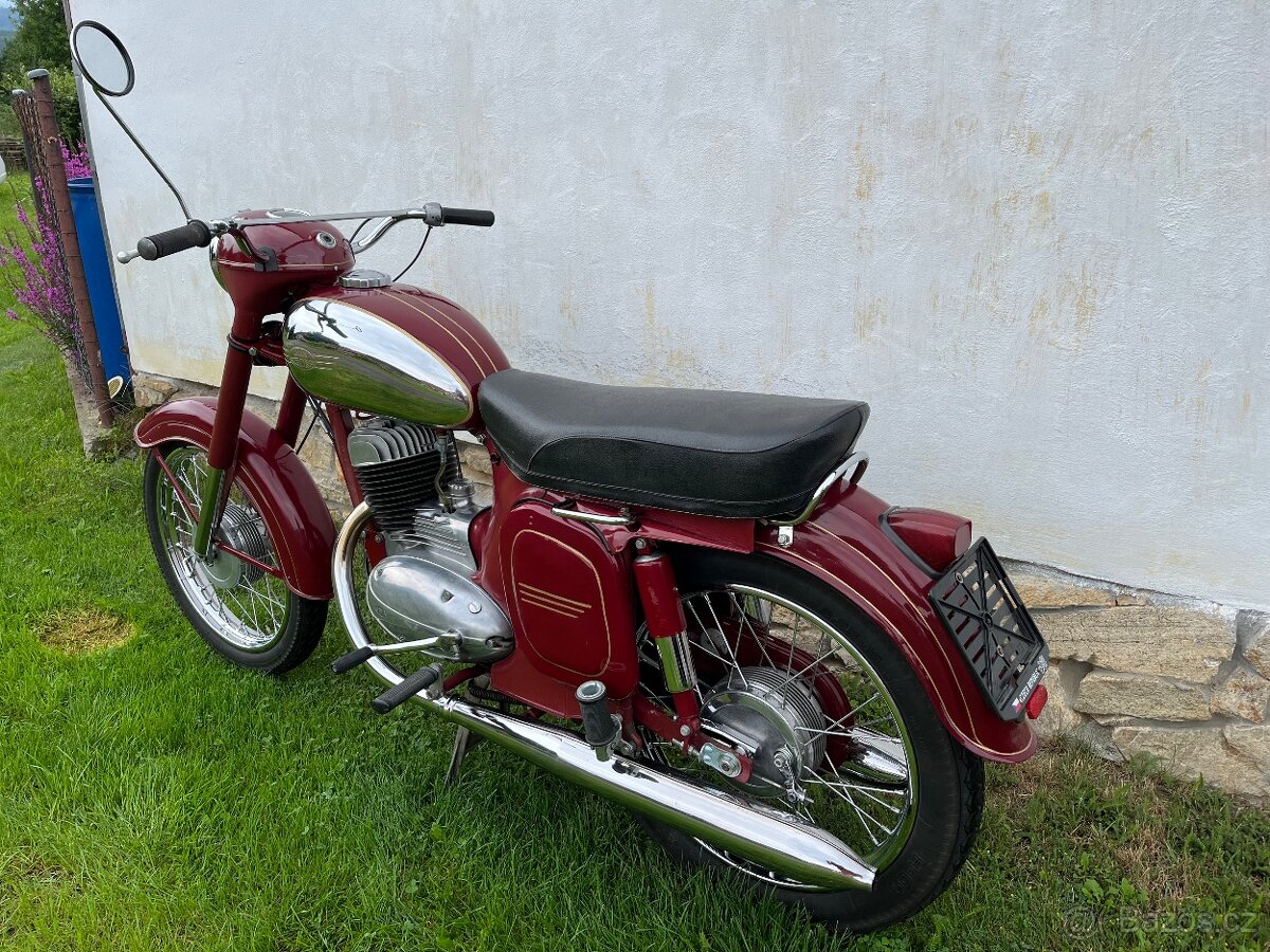 Jawa 250 typ 590 sport