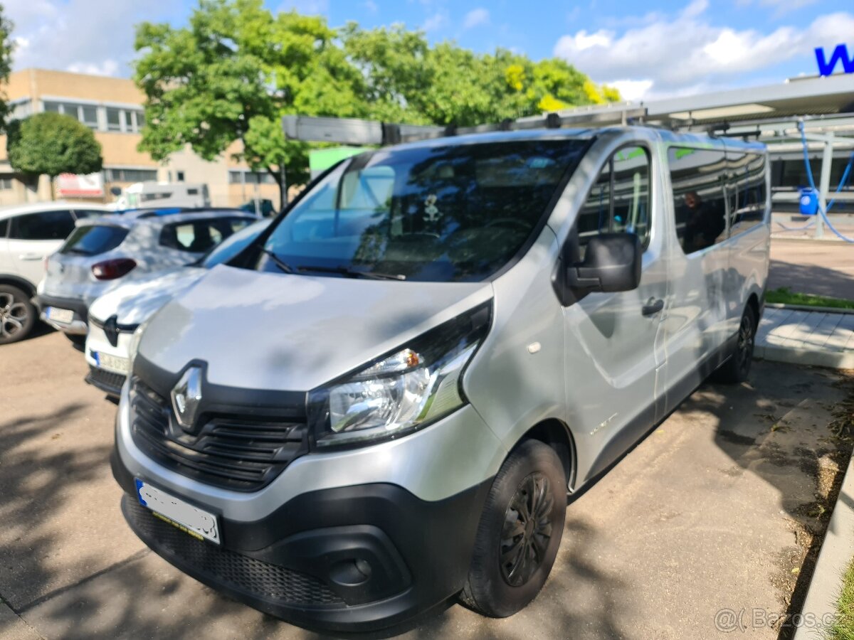 RENAULT TRAFIC LONG 1.6 DCi BI-TURBO KLIMA 9-MÍST MARKÍZA