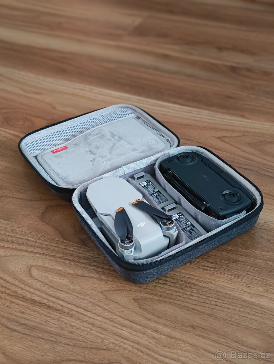 DJI Mini SE s baterií navíc a ochranným pouzdrem