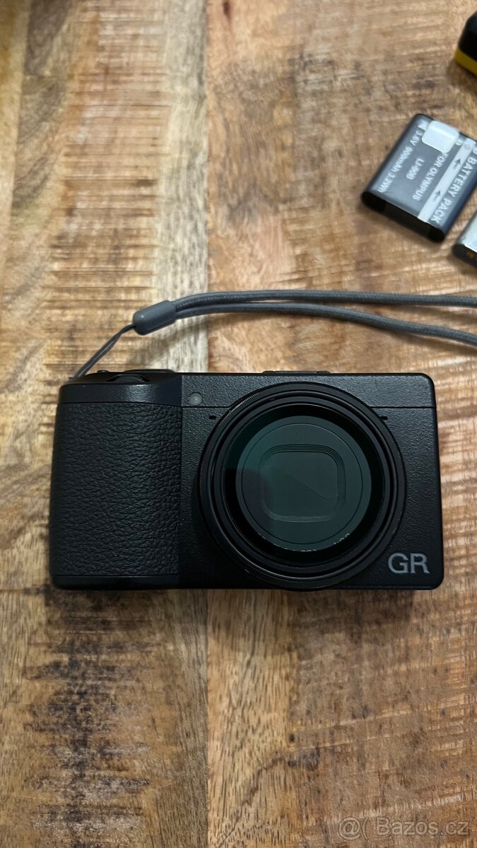 Ricoh GR IIIx
