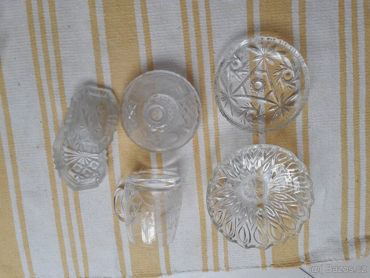 Uzitkove i dekorativni sklo