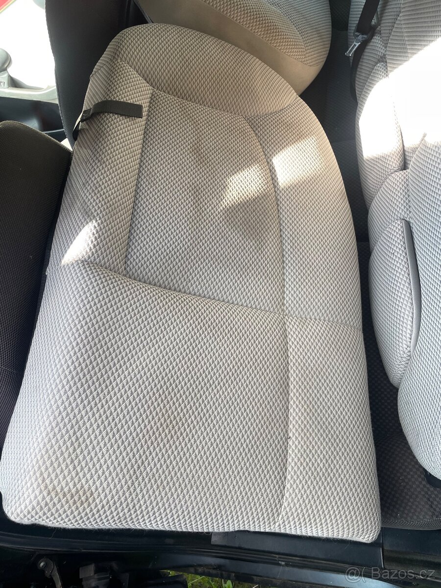Fiat Stilo zadní sedačky