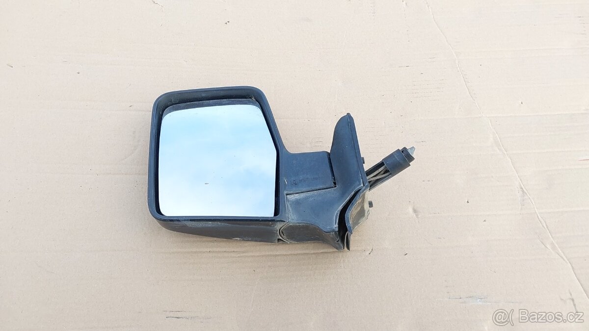 Nissan Patrol Španěl – Zrcátko levé