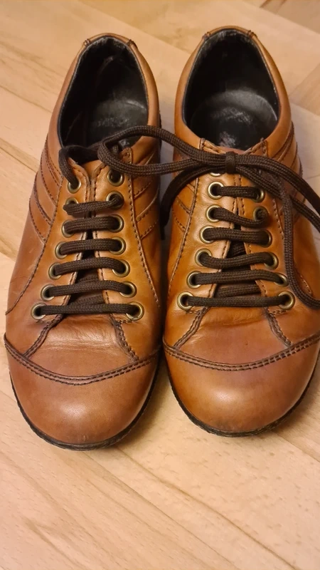 Dámské kožené tenisky PiuPiu