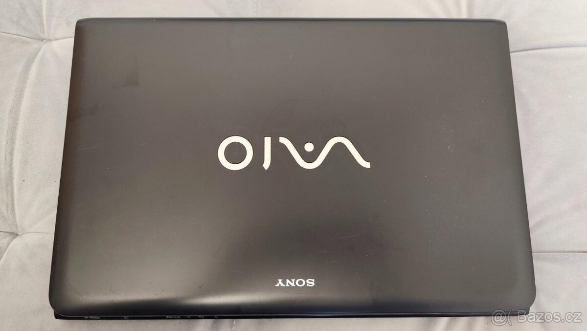 Notebook Soni Vaio sve17 LCD17,3" , Intel I3 , HD7650 2GB