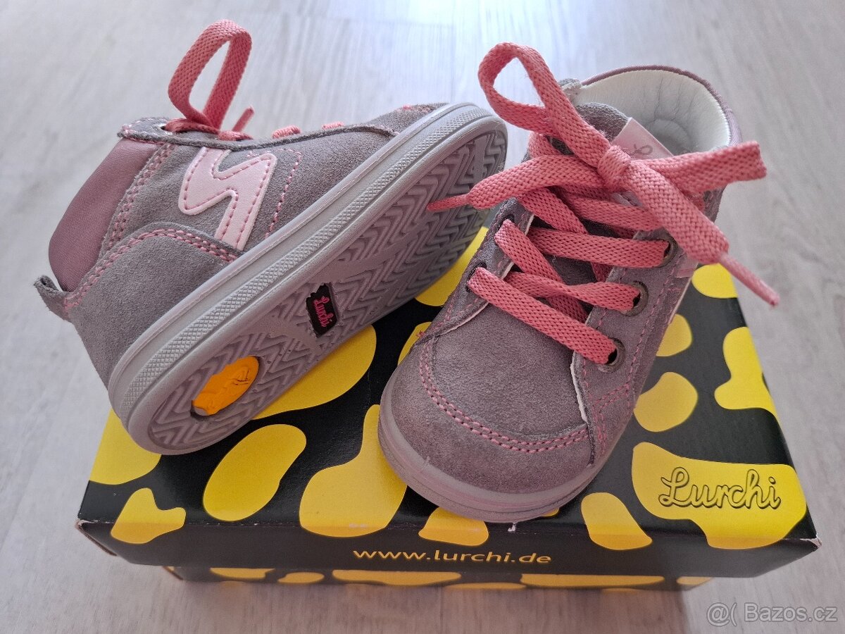 Dívčí celoroční botičky 21