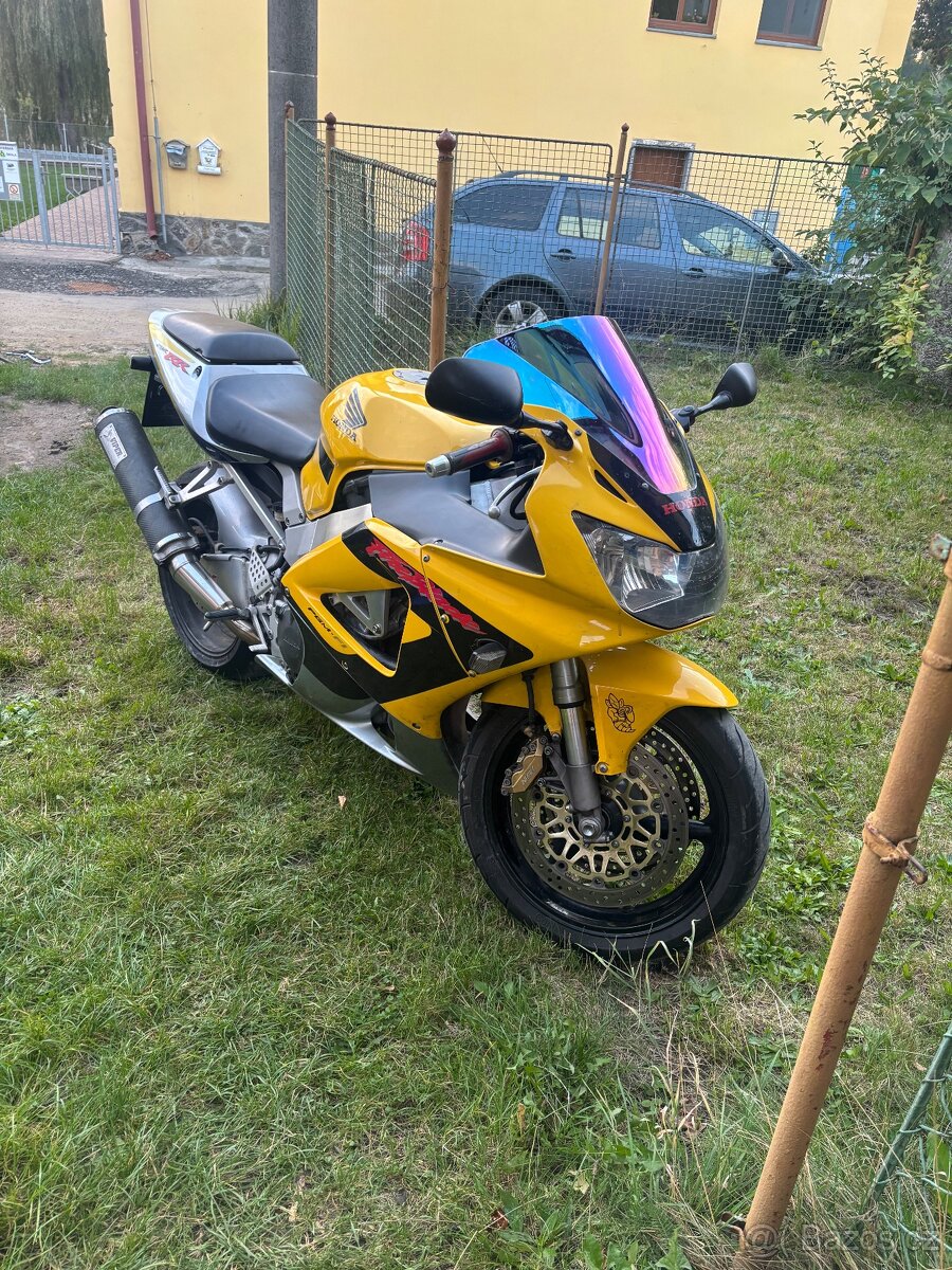 Honda CBR 929RR Fireblade 01